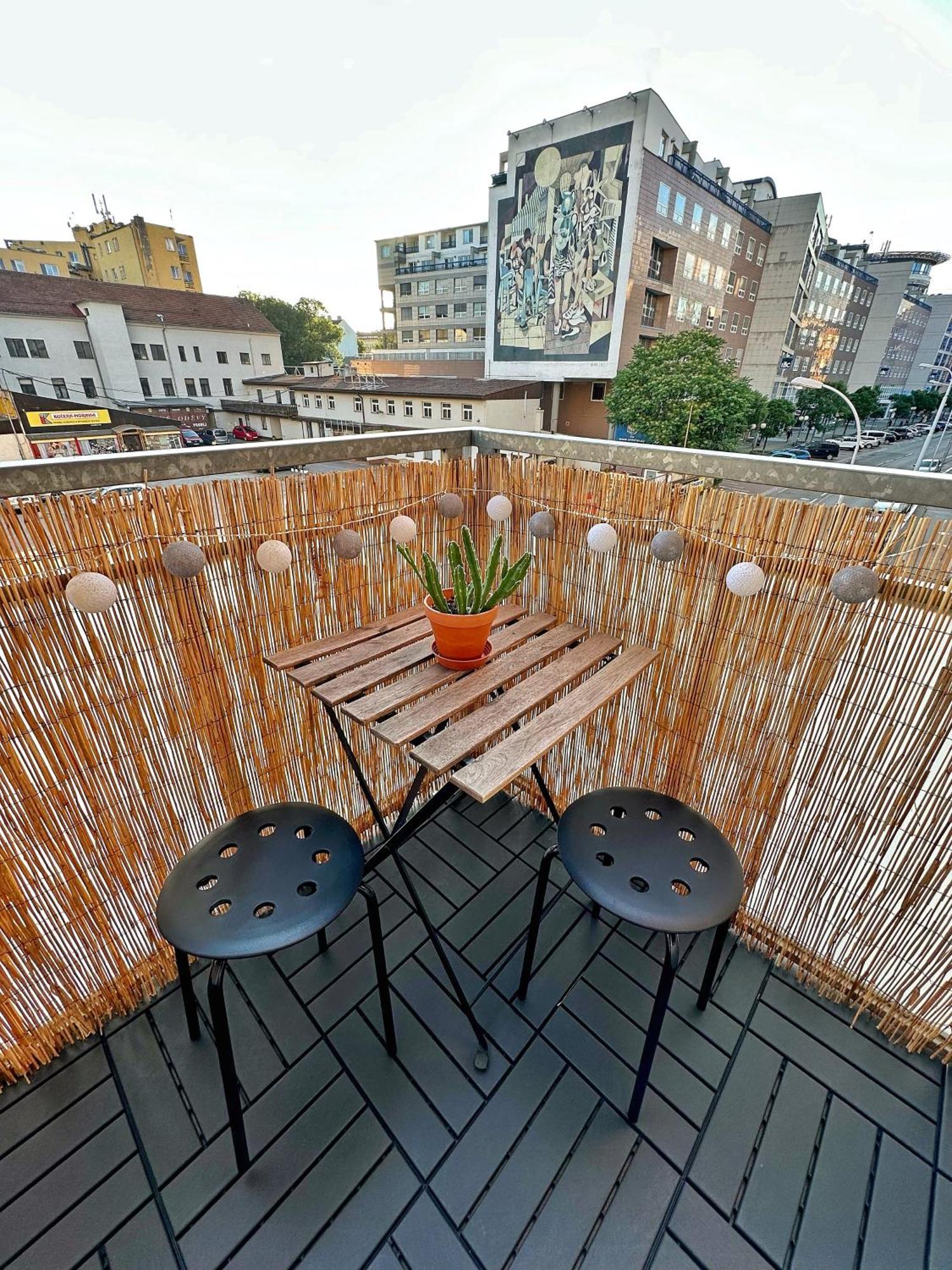 Bright And Central Suite With A Balcony Brno Exterior photo